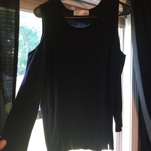 Black shoulder cut shirt